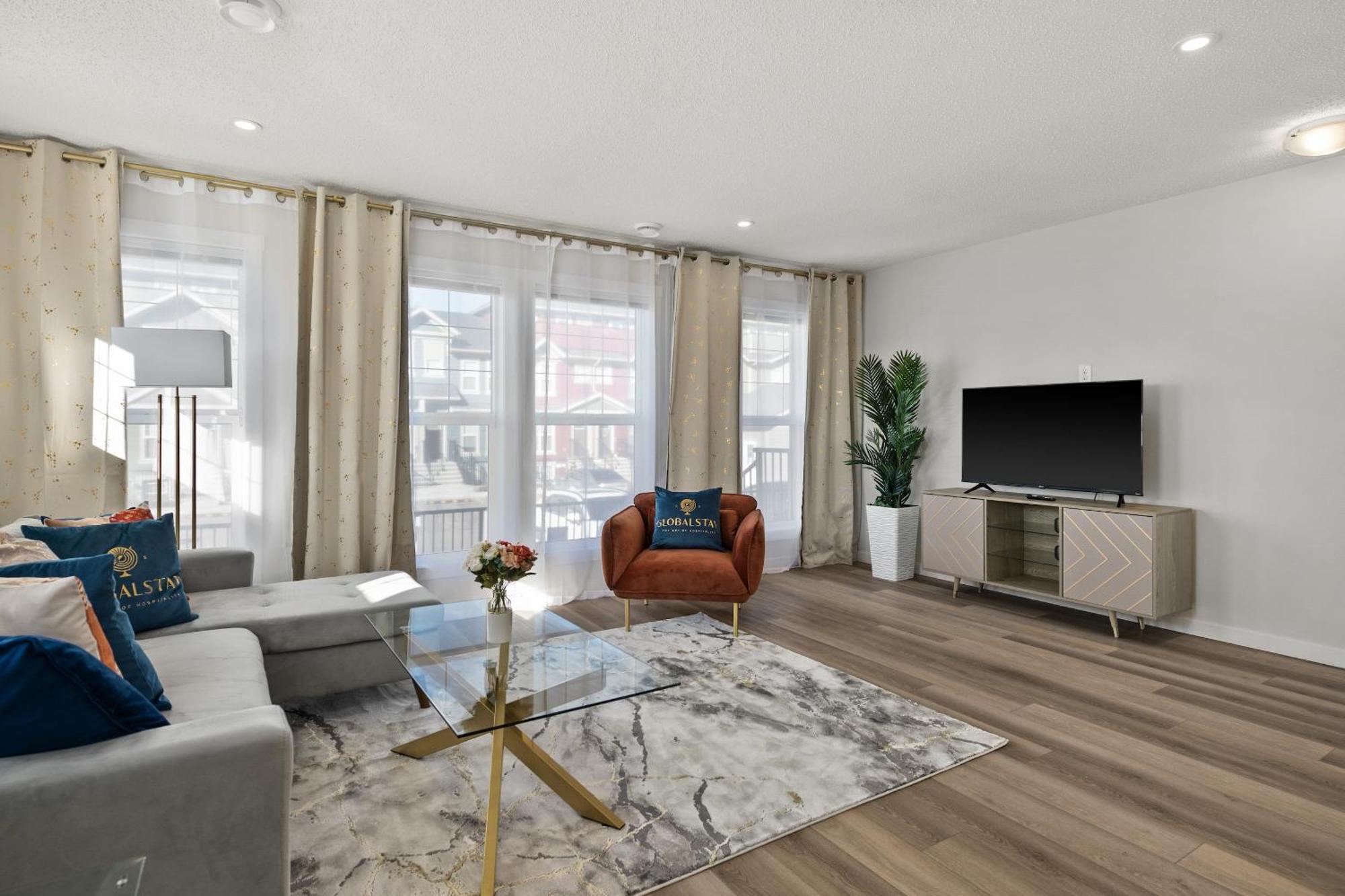 Globalstay New Apartments In Cranbrook Free Street Parking カルガリー エクステリア 写真