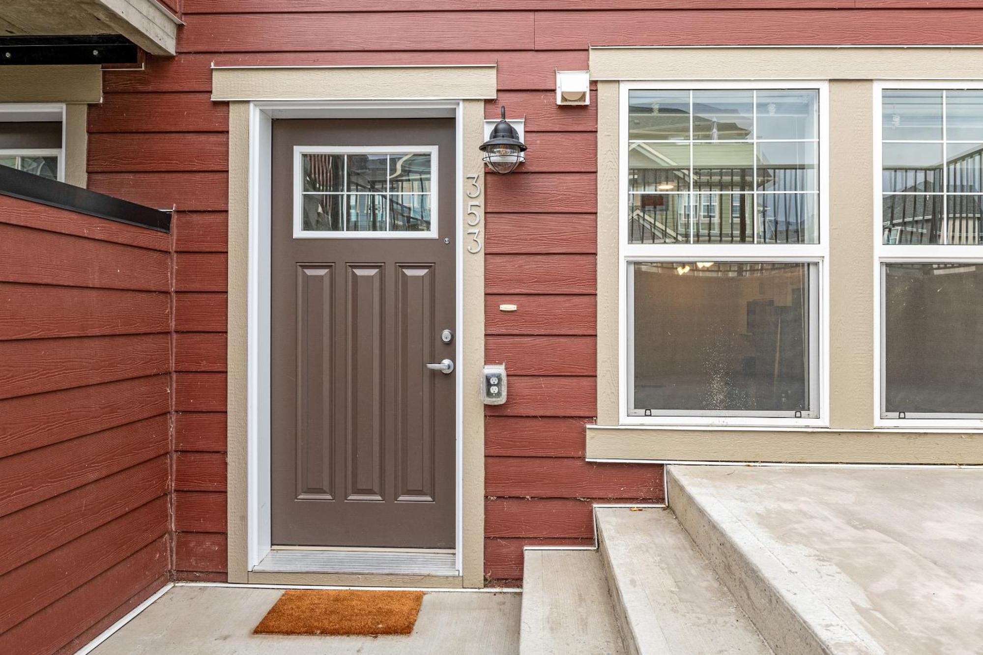 Globalstay New Apartments In Cranbrook Free Street Parking カルガリー エクステリア 写真