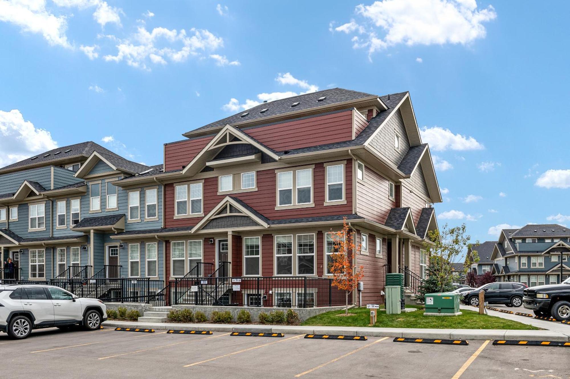 Globalstay New Apartments In Cranbrook Free Street Parking カルガリー エクステリア 写真