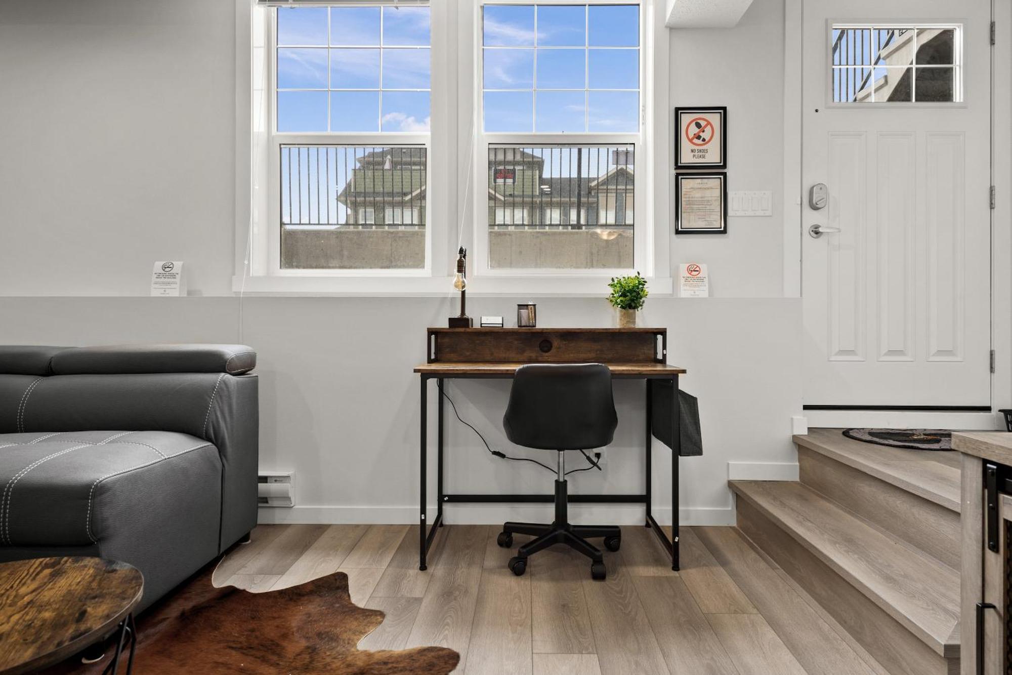 Globalstay New Apartments In Cranbrook Free Street Parking カルガリー エクステリア 写真